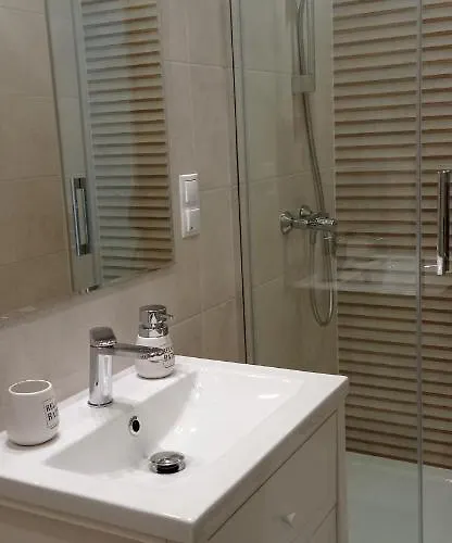 Pod Lasem Apartman *